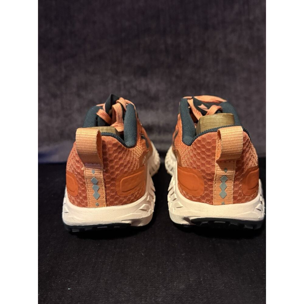 Altra Outroad Womens Sz 7 Trail Running Shoe Orange Pink Train Sneaker - Picture 4 of 5